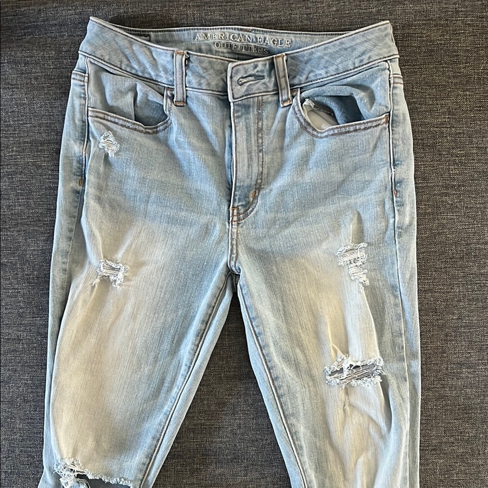 American Eagle Ripped Blue Jeans